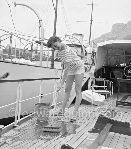 Audrey Hepburn in Monaco for the film "Monte Carlo Baby". She was at the beginning of her career and willingly posed for the photographer. Monaco 1951. - Photo by Edward Quinn