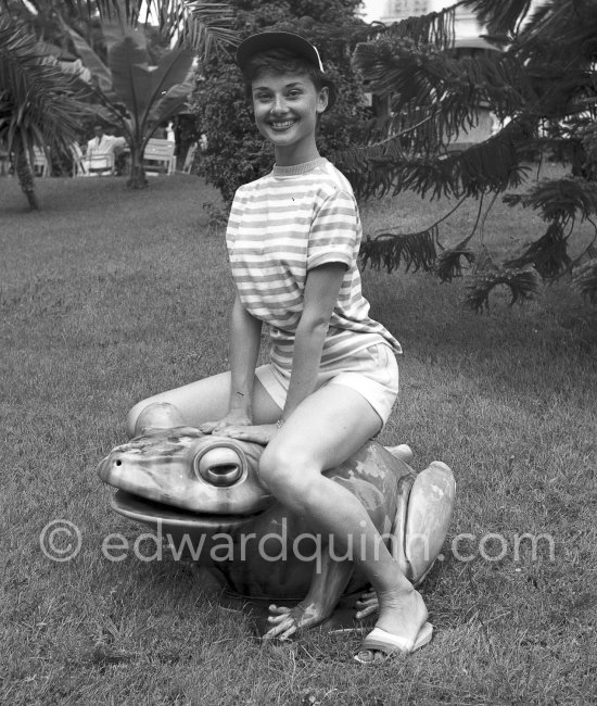 Audrey Hepburn in Monaco for the film "Monte Carlo Baby". She was at the beginning of her career and willingly posed for the photographer. Monaco 1951. - Photo by Edward Quinn