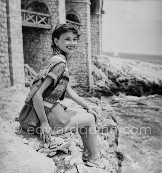 Audrey Hepburn in Monaco for the film "Monte Carlo Baby". She was at the beginning of her career and willingly posed for the photographer. Monaco 1951. - Photo by Edward Quinn