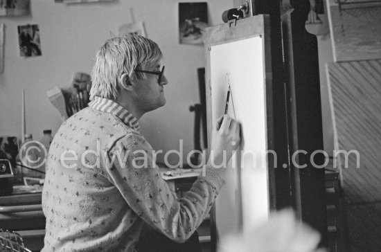 David Hockney drawing "Carlos", Paris 1975. - Photo by Edward Quinn