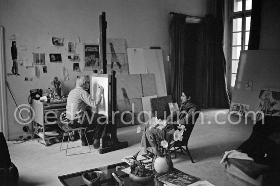 David Hockney drawing "Carlos", Paris 1975. - Photo by Edward Quinn