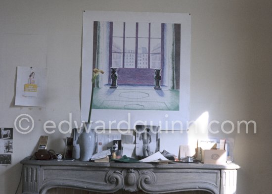 David Hockney's apartment in Paris 1975. - Photo by Edward Quinn