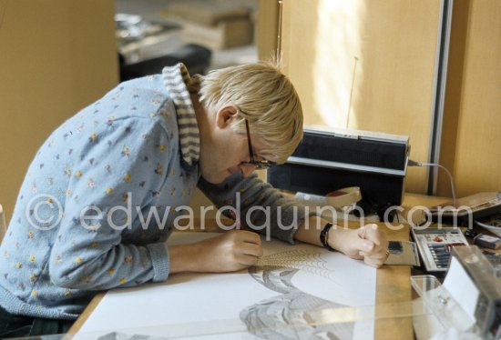 David Hockney working on the set design for "The Rake's Progress" at England’s Glyndebourne Opera Festival Paris 1975. - Photo by Edward Quinn