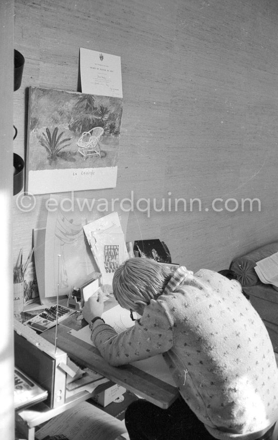David Hockney working on the set design for "The Rake's Progress" at England’s Glyndebourne Opera Festival Paris 1975. - Photo by Edward Quinn
