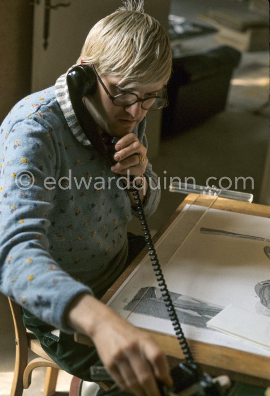 David Hockney working on the set design for "The Rake's Progress" at England’s Glyndebourne Opera Festival Paris 1975. - Photo by Edward Quinn