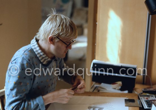 David Hockney working on the set design for "The Rake's Progress" at England’s Glyndebourne Opera Festival Paris 1975. - Photo by Edward Quinn