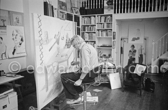 David Hockney working on "Self portrait with blue guitar". London 1977. - Photo by Edward Quinn