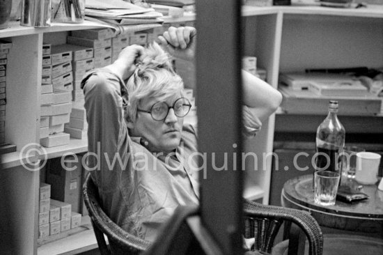 David Hockney at his studio, London 1977. - Photo by Edward Quinn