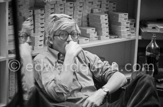 David Hockney at his studio, London 1977. - Photo by Edward Quinn