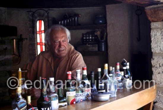 Curd Jürgens, La Vieille Bastide, Saint-Paul-de-Vence 1978. - Photo by Edward Quinn