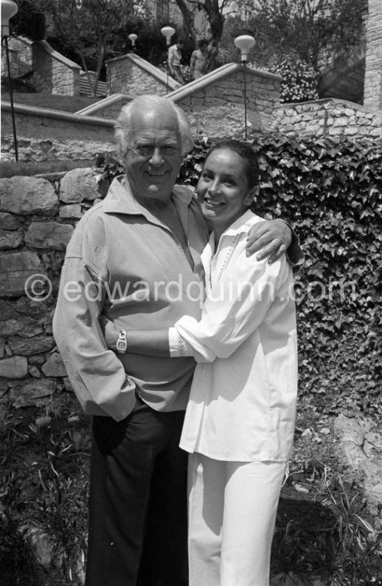 Curd Jürgens and his fifth wife Margie. La Vieille Bastide, Saint-Paul-de-Vence 1978. - Photo by Edward Quinn