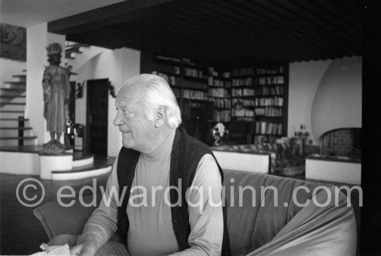 Curd Jürgens. La Vieille Bastide, Saint-Paul-de-Vence 1978. - Photo by Edward Quinn