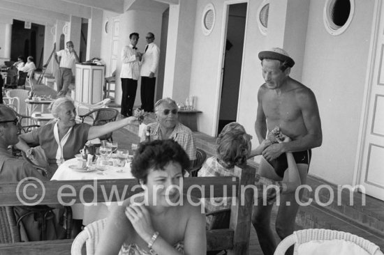 Danny Kaye by the pool at La Reserve, the famous Hotel at Beaulieu-sur-Mer, 1955. - Photo by Edward Quinn