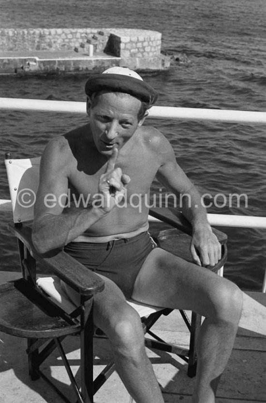 Danny Kaye by the pool at La Reserve, the famous Hotel at Beaulieu-sur-Mer, 1955. - Photo by Edward Quinn