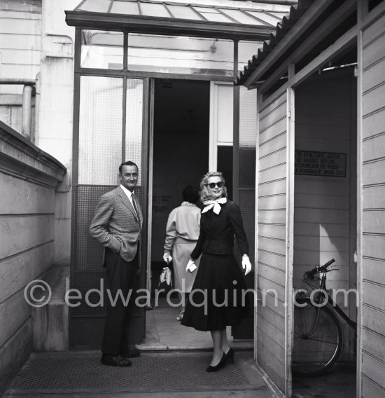 Grace Kelly and Rupert Allan. Cannes Film Festival 1955. - Photo by Edward Quinn