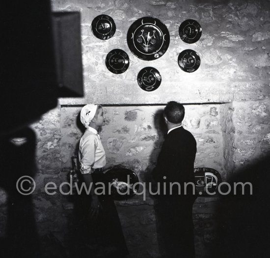 Grace Kelly and not yet identified person visit Galerie Madoura. Ceramics by Picasso. Vallauris 1955. - Photo by Edward Quinn