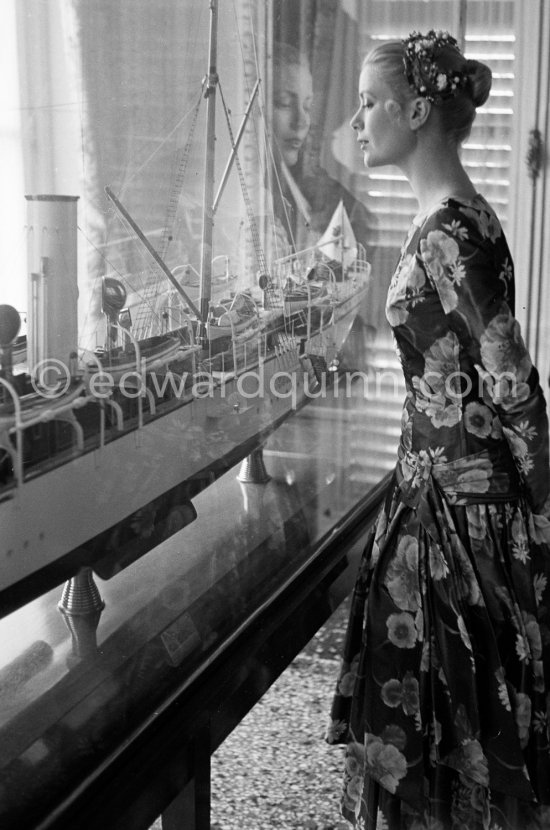 Grace Kelly (later to become Princess Grace) at the Royal Palace just before she met Prince Rainier for the first time. One of Prince Rainier’s personal servants, Michel Demorizi, guided her around some of the great number of rooms of the Royal Palace. Monaco 1955. - Photo by Edward Quinn