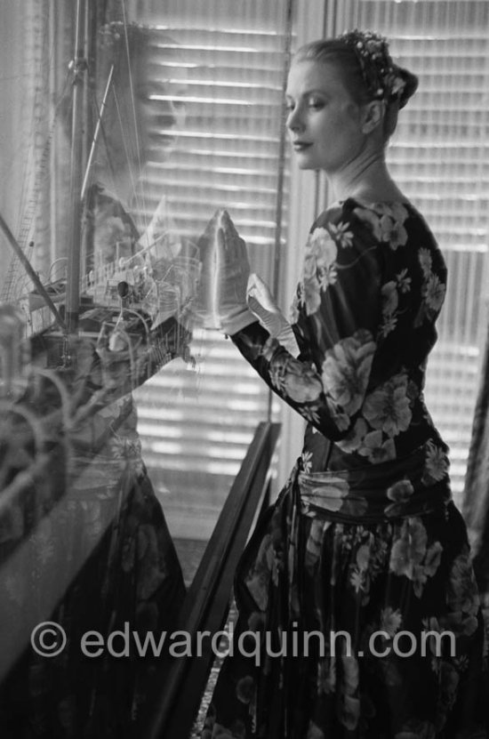 Grace Kelly (later to become Princess Grace) at the Royal Palace just before she met Prince Rainier for the first time. One of Prince Rainier’s personal servants, Michel Demorizi, guided her around some of the great number of rooms of the Royal Palace. Monaco 1955. - Photo by Edward Quinn