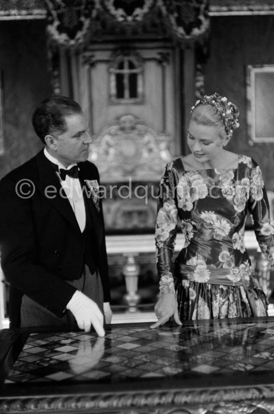 Grace Kelly (later to become Princess Grace) at the Royal Palace just before she met Prince Rainier for the first time. One of Prince Rainier’s personal servants, Michel Demorizi, guided her around some of the great number of rooms of the Royal Palace. Monaco 1955. - Photo by Edward Quinn