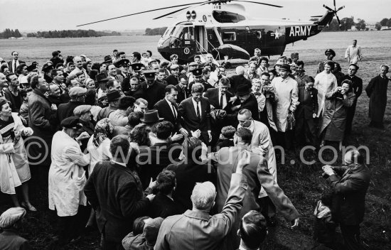 Visit of President Kennedy to Ireland. Cork was not originally on President Kennedy’s itinerary, but he decided that he would like to visit. He travelled to Cork by helicopter. JFK was made a Freeman of Cork at City Hall. Dublin 1963. - Photo by Edward Quinn