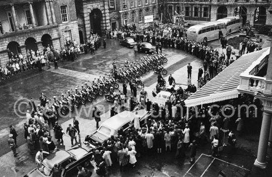 Dublin Castle. Visit of President Kennedy to Ireland. Dublin 1963. - Photo by Edward Quinn