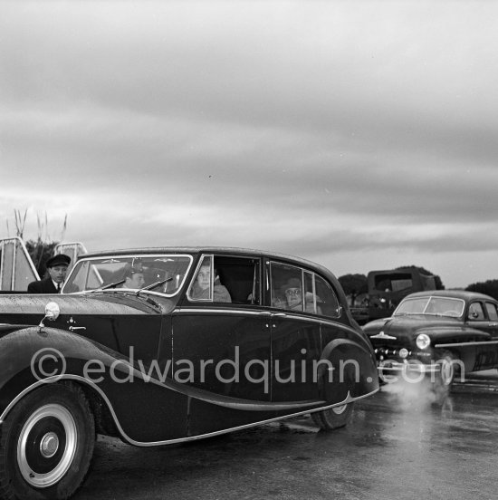 Prince Aly Khan and Prince Sadruddin (Sadri) Khan with their father Prince Aga Khan (from left). Nice Airport 1952. Car: 1952 Rolls-Royce Phantom IV, #4AF20, Sedanca de Ville by Hooper. Detailed info on this car by expert Klaus-Josef Rossfeldt see About/Additional Infos. Behind the RR: 1947-52 Ford Vedette - Photo by Edward Quinn