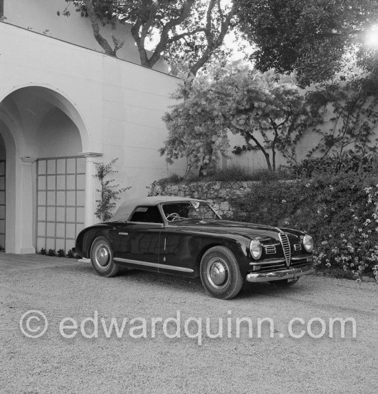 Alfa Romeo 6C 2500 Super Sport Farina of Prince Aly Aga Khan at his Château de l’Horizon, Golfe-Juan April 1952. - Photo by Edward Quinn