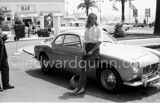 A starlet? Cannes Film Festival 1960. Car: Lancia Appia Sport Zagato, Jg. 1958-1960. - Photo by Edward Quinn