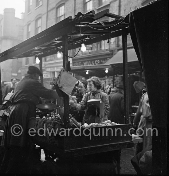 London 1950. - Photo by Edward Quinn