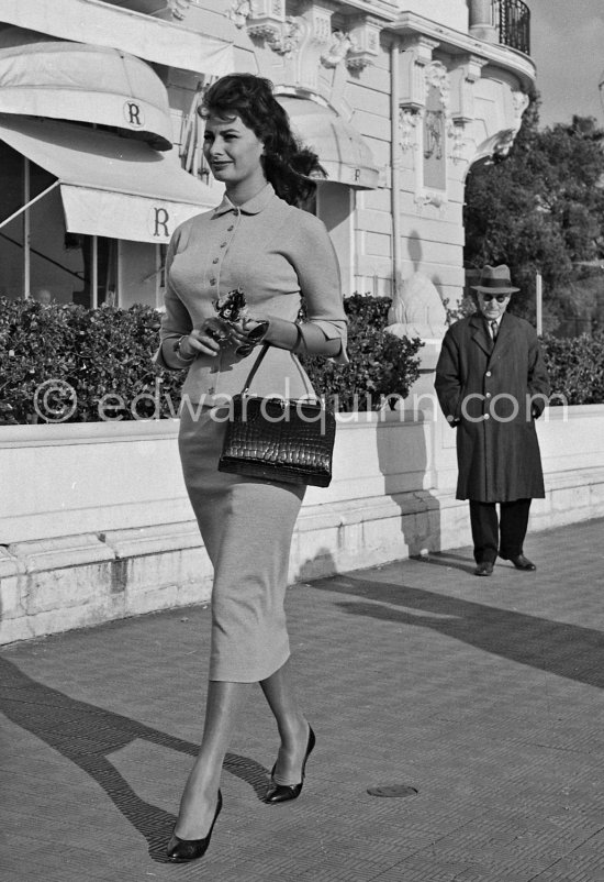 Sophia Loren. Promenade des Anglais, in front of Hotel Negresco, Nice 1957. - Photo by Edward Quinn