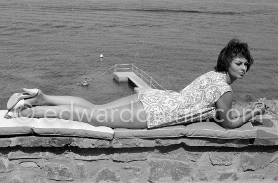 Sophia Loren on holiday in Saint-Tropez 1963. - Photo by Edward Quinn