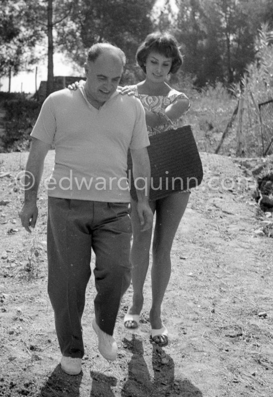 Sophia Loren and Italian film producer Carlo Ponti on holiday in Saint-Tropez 1963. - Photo by Edward Quinn