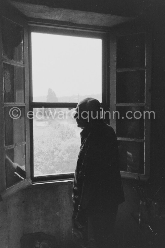 Alberto Magnelli at his studio La Ferrage, Plan-de-Grasse 1957. - Photo by Edward Quinn