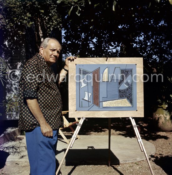 Alberto Magnelli in the garden of his studio La Ferrage, Plan-de-Grasse 1957. - Photo by Edward Quinn