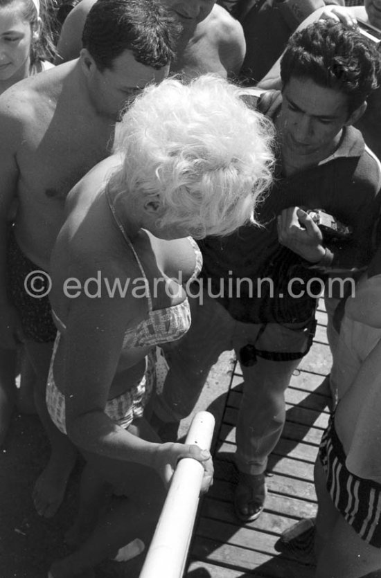 Jane Mansfield, on a return trip to the Cannes Film Festival 1964. - Photo by Edward Quinn