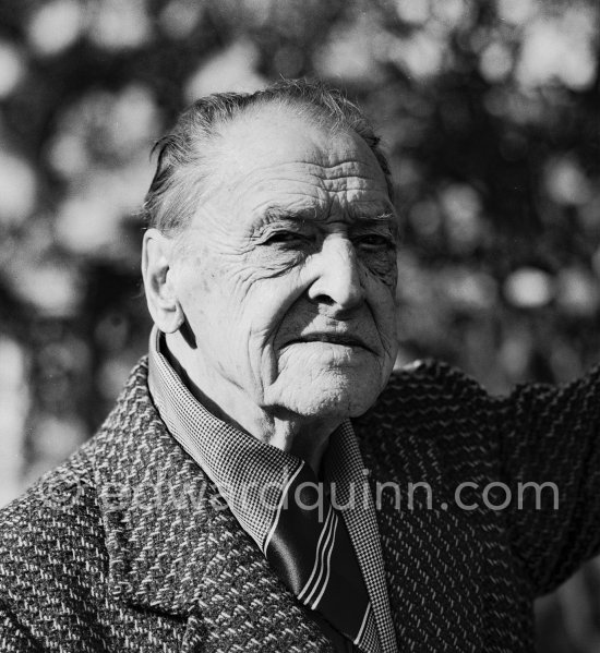 Somerset Maugham at his Villa Mauresque. Saint-Jean-Cap-Ferrat 1962. - Photo by Edward Quinn