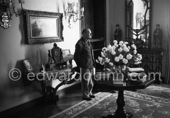 Somerset Maugham at his Villa Mauresque. Saint-Jean-Cap-Ferrat 1962. - Photo by Edward Quinn