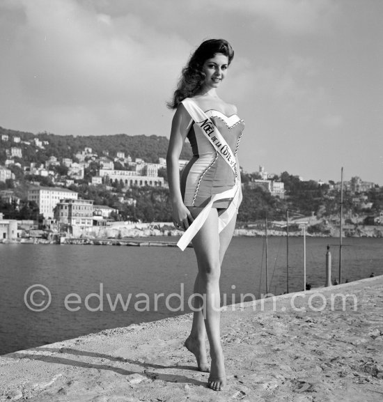 Michèle Mercier, French actress from Nice, star of the "Angélique, Marquise des Anges" movies Nice 1957. - Photo by Edward Quinn