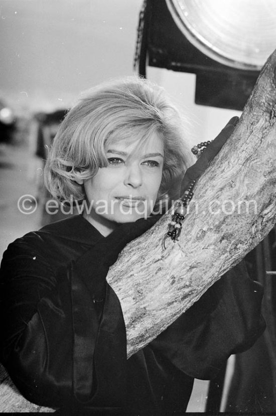 Melina Mercouri. During filming of TV documentary "Melina Mercouri's Greece", directed by Cliff Owen. Athens 1965. - Photo by Edward Quinn
