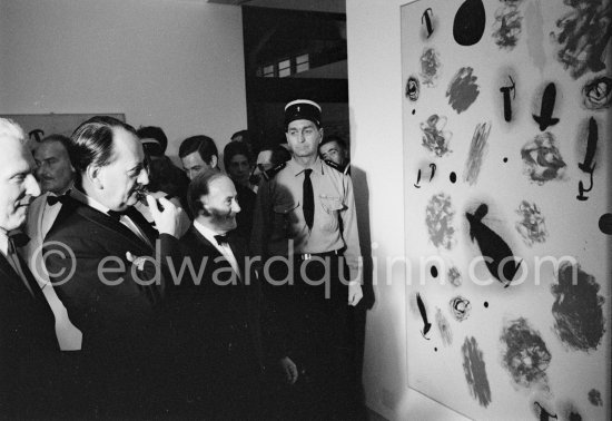 Aimé Maeght, André Malraux, Joan Miró. Inauguration of the Fondation Maeght. Saint-Paul-de-Vence 1964. - Photo by Edward Quinn