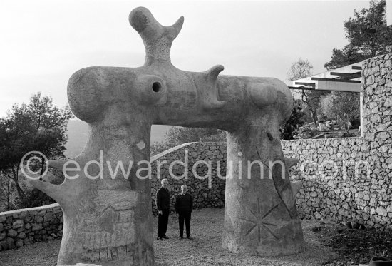 Juan Miró and Aimé Maeght in the gardens of the Fondation Maeght. Saint-Paul-de-Vence 1964. - Photo by Edward Quinn