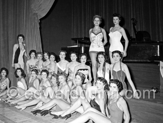 «Miss France» beauty contest. Nice 1955. - Photo by Edward Quinn