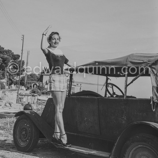 Unknown model. In the early \'50s. Not identified car - Photo by Edward Quinn