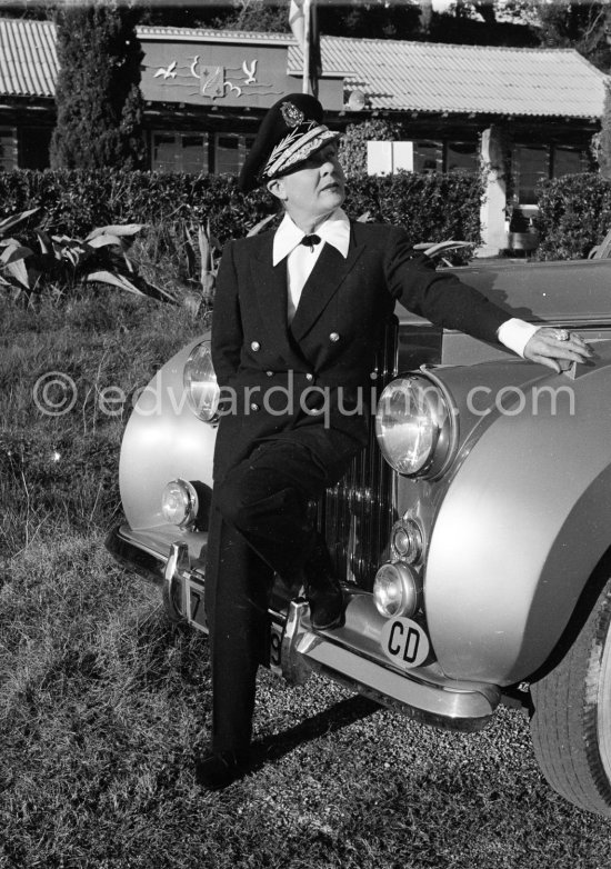La Môme Moineau (the kid sparrow), "the richest woman of the Côte d'Azur", former flower seller married to husband Mr. Benítez-Rexach, Dominican ship building millionaire. Cannes Airport 1954. With one of her husbands gifts, a 1948 Rolls-Royce Silver Wraith, #LWAB63, 1950 Drophead Coupé Franay. Detailed info on this car by expert Klaus-Josef Rossfeldt see About/Additional Infos. - Photo by Edward Quinn