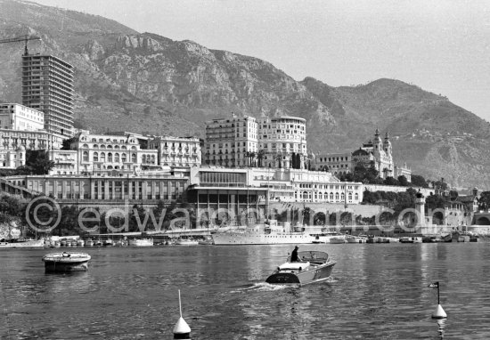 Monaco with the Casino. Riva boat. 1963. - Photo by Edward Quinn
