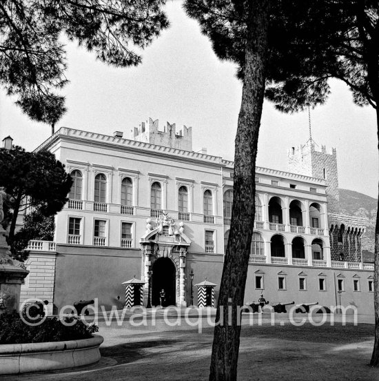 Monaco Palace. Monaco-Ville 1954. - Photo by Edward Quinn