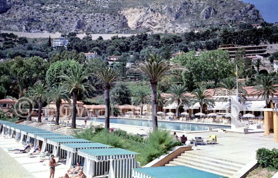 Monte Carlo Beach 1954. - Photo by Edward Quinn