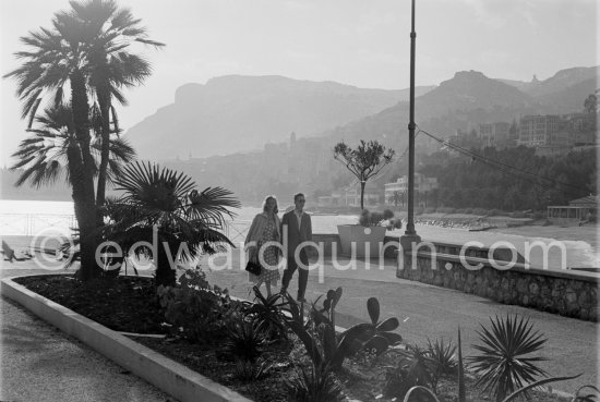 Kjeld Ericsson, Lillemor Knudsen (Danish dancer). Monaco 1956. - Photo by Edward Quinn