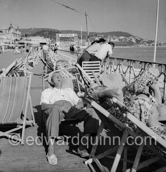 Sporting Plage, Nice 1951. - Photo by Edward Quinn