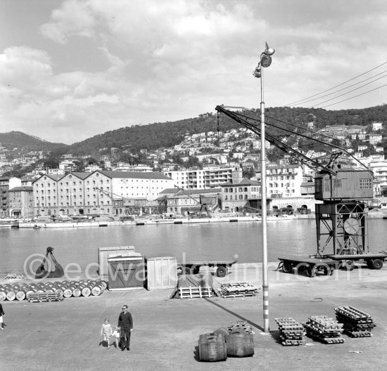 Nice harbor in the \'50s. - Photo by Edward Quinn